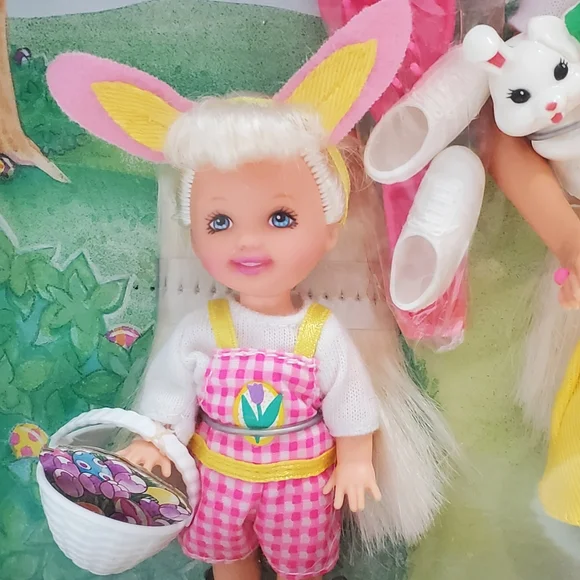 NRFB RARE 1997 Vintage Easter Egg Hunt Barbie and Kelly Gift Set TWO dolls - Picture 3 of 7